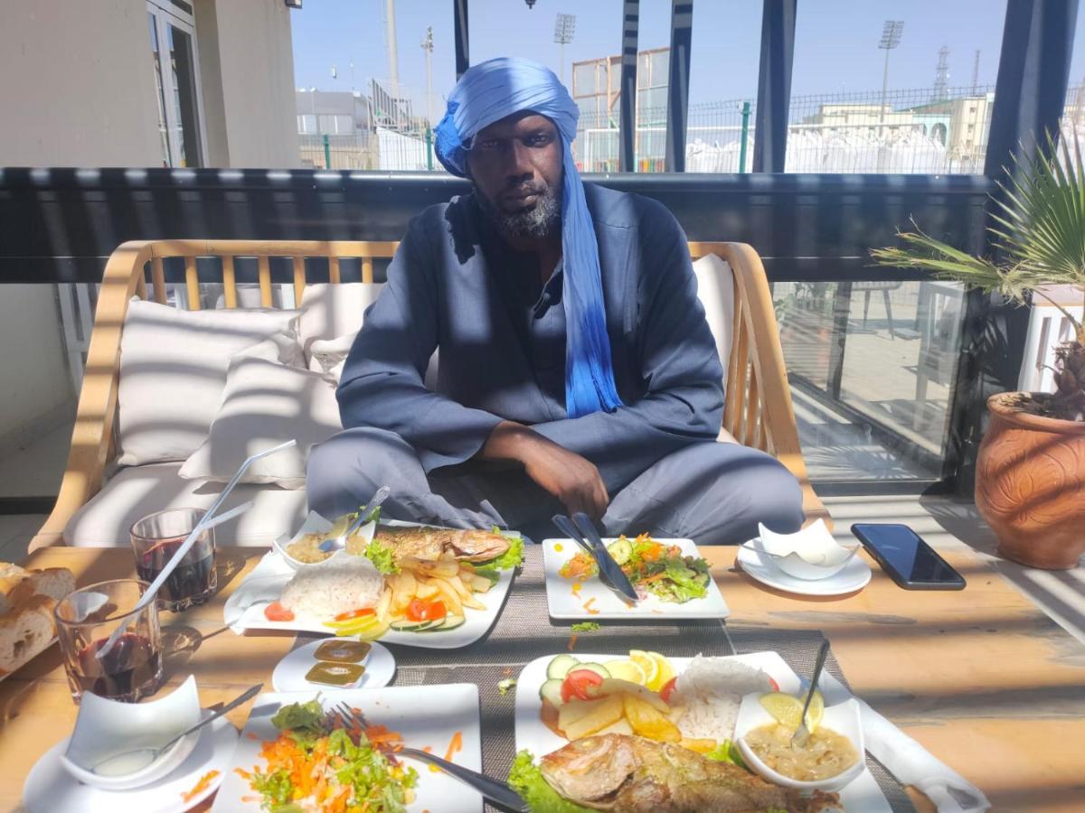 Transit Hotel Nouakchott Buitenkant foto